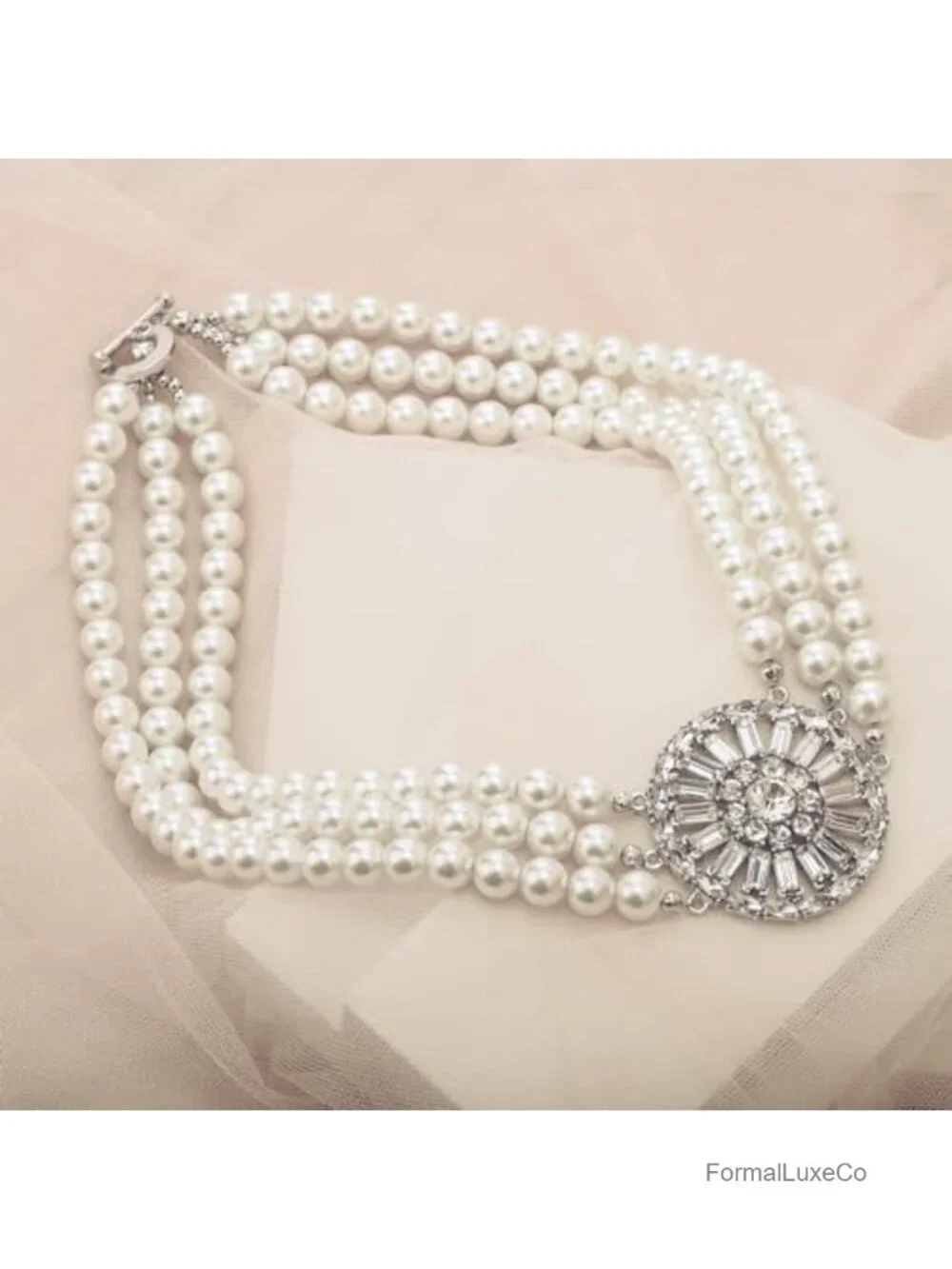 1920s Gatsby Pearl Choker Necklace Multi Strand Rhinestone Brooch Baroque